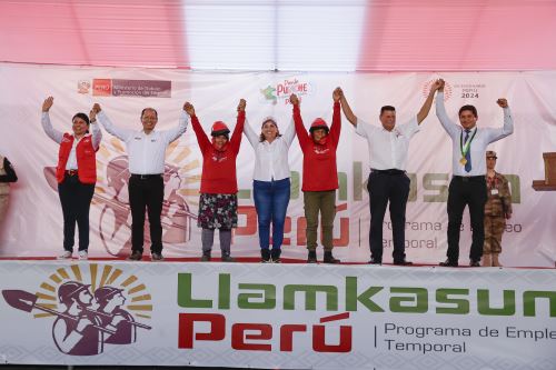 Presidenta Dina Boluarte presenta programa de empleo temporal Llamkasun Perú en San Martín