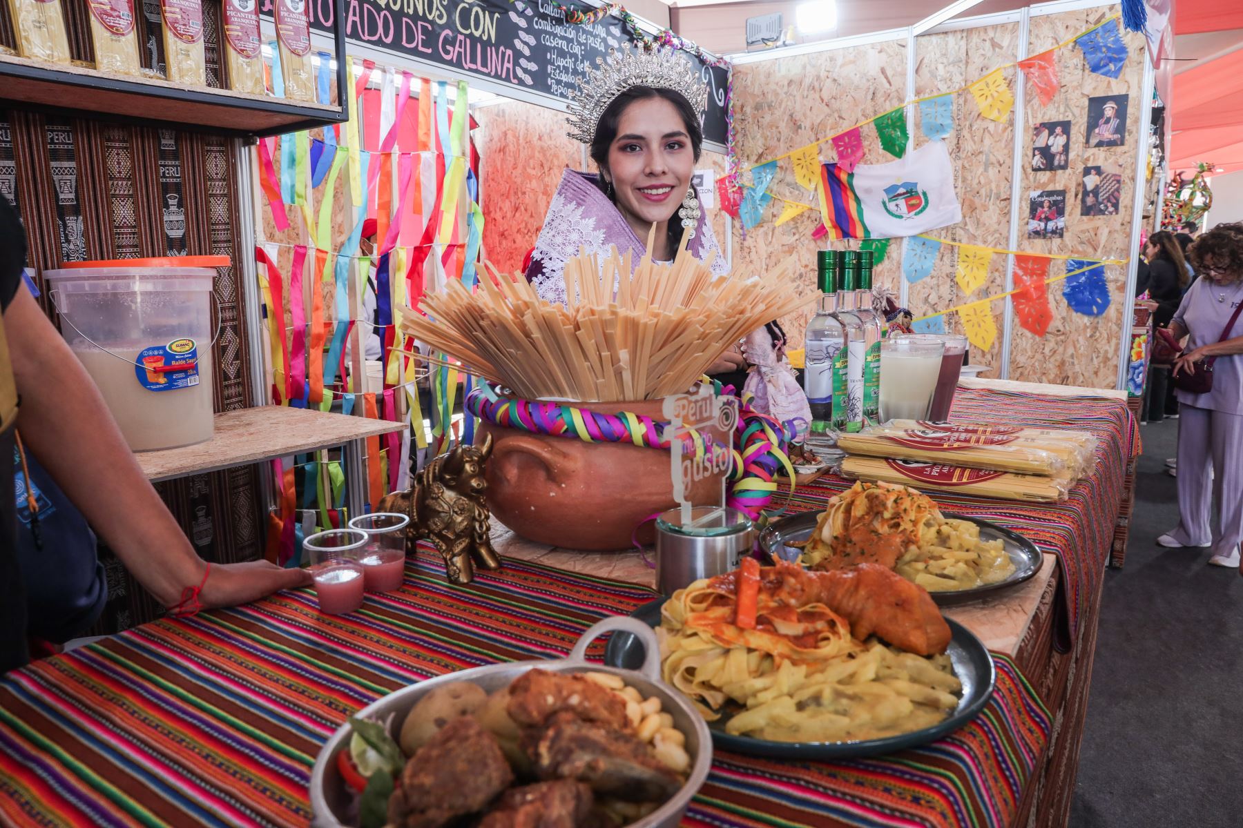 El restaurante La Picantería Abanquina muestra su oferta gastronómica en Feria Perú Mucho Gusto. Foto: ANDINA