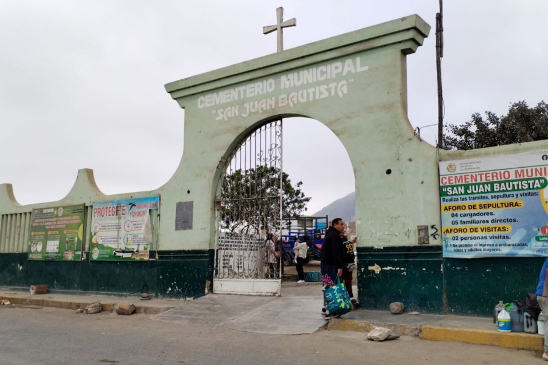 El cementerio municipal San Juan Bautista está ubicado en el distrito de La Esperanza, provincia de Trujillo. Foto: ANDINA/Difusión