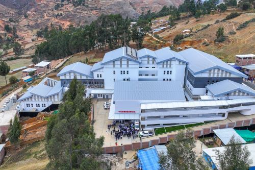 El nuevo Hospital de Llata, en la región Huánuco, se ha construido sobre un terreno de 7321.44 m². Foto: ANDINA/Minsa