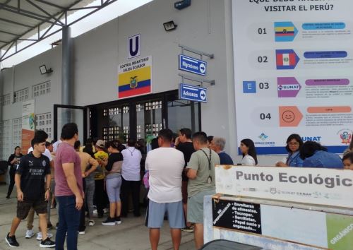 Alrededor de 5,000 turistas ecuatorianos han cruzada la frontera para visitar Tumbes aprovechando el feriado largo que se vive en su país por el día de Todos los Santos. ANDINA/Difusión