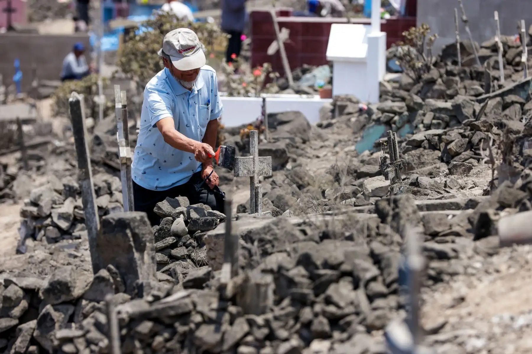 El Cementerio Virgen de Lourdes, el más grande de Perú y Latinoamérica y el segundo a nivel mundial, abarca 60 hectáreas y cuenta con más de un millón de nichos. Foto: ANDINA/Luis Iparraguirre