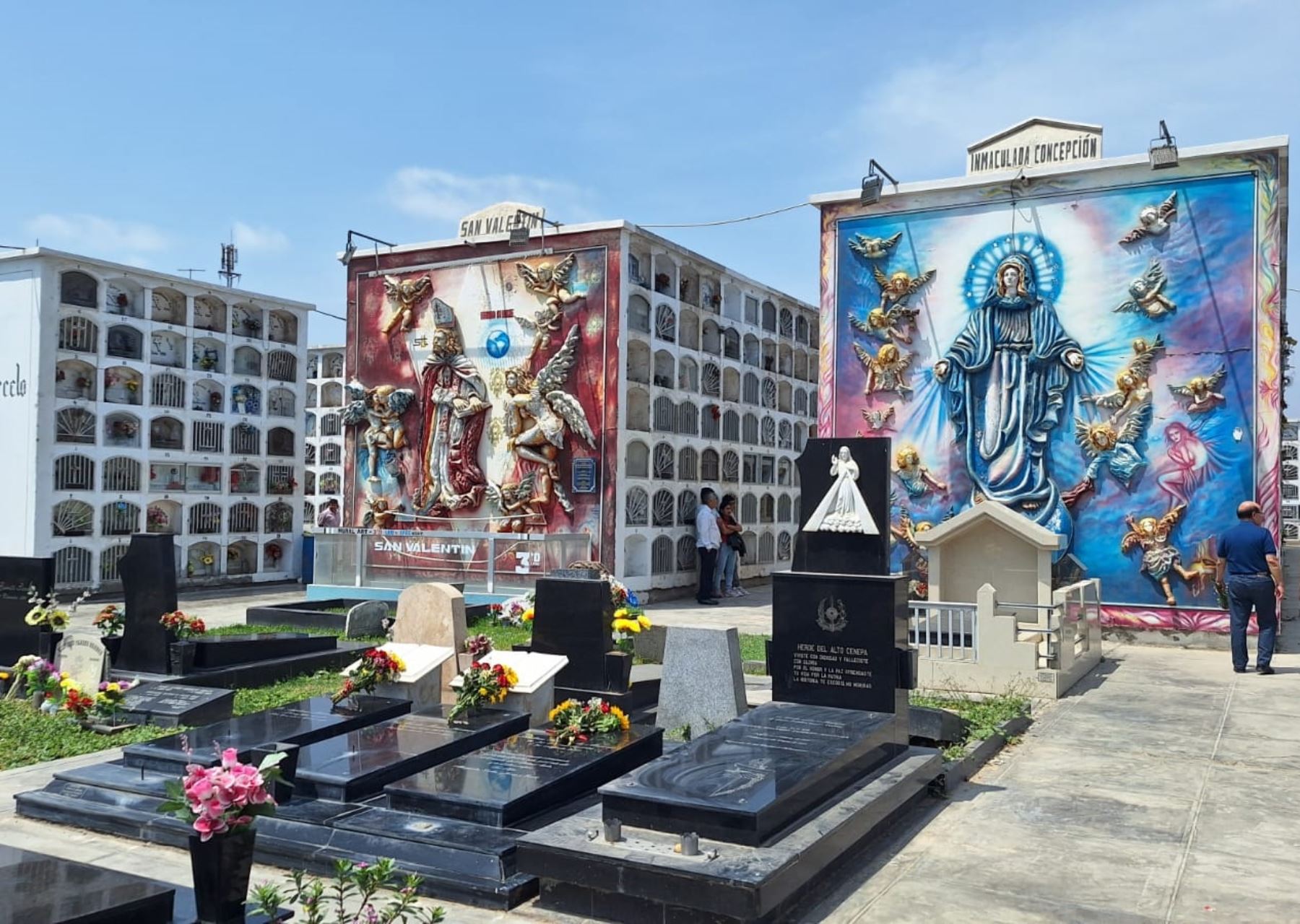 El cementerio general Miraflores, ubicado en Trujillo, es uno de los camposantos más antiguos del Perú. Alberga sepulturas desde las primeras décadas del siglo XIX. Foto: Luis Puell