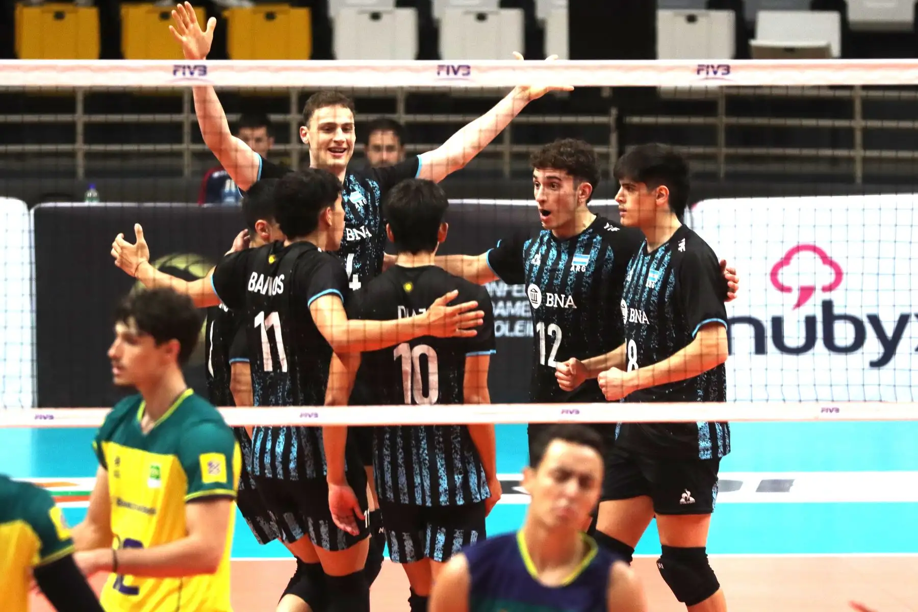 Selecciones de Argentina y Brasil se enfrentan por el Torneo Sudamericano de vóley masculino sub 21 en el 
coliseo Miguel Grau del Callao.
Foto: ANDINA/ Lino Chipana.