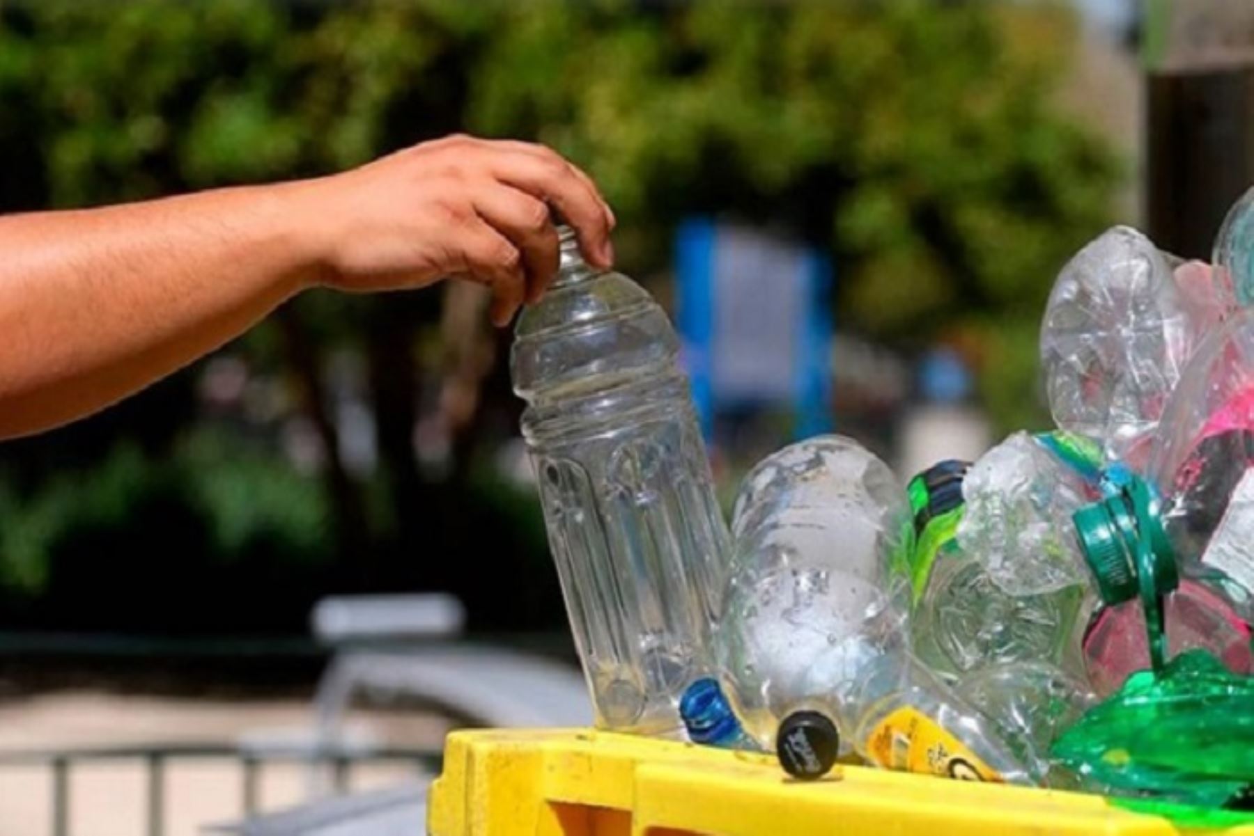 Se realizan talleres descentralizados con la participación de los sectores y actores sociales involucrados con la tarea de reducir y eliminar la contaminación plástica en el Perú.