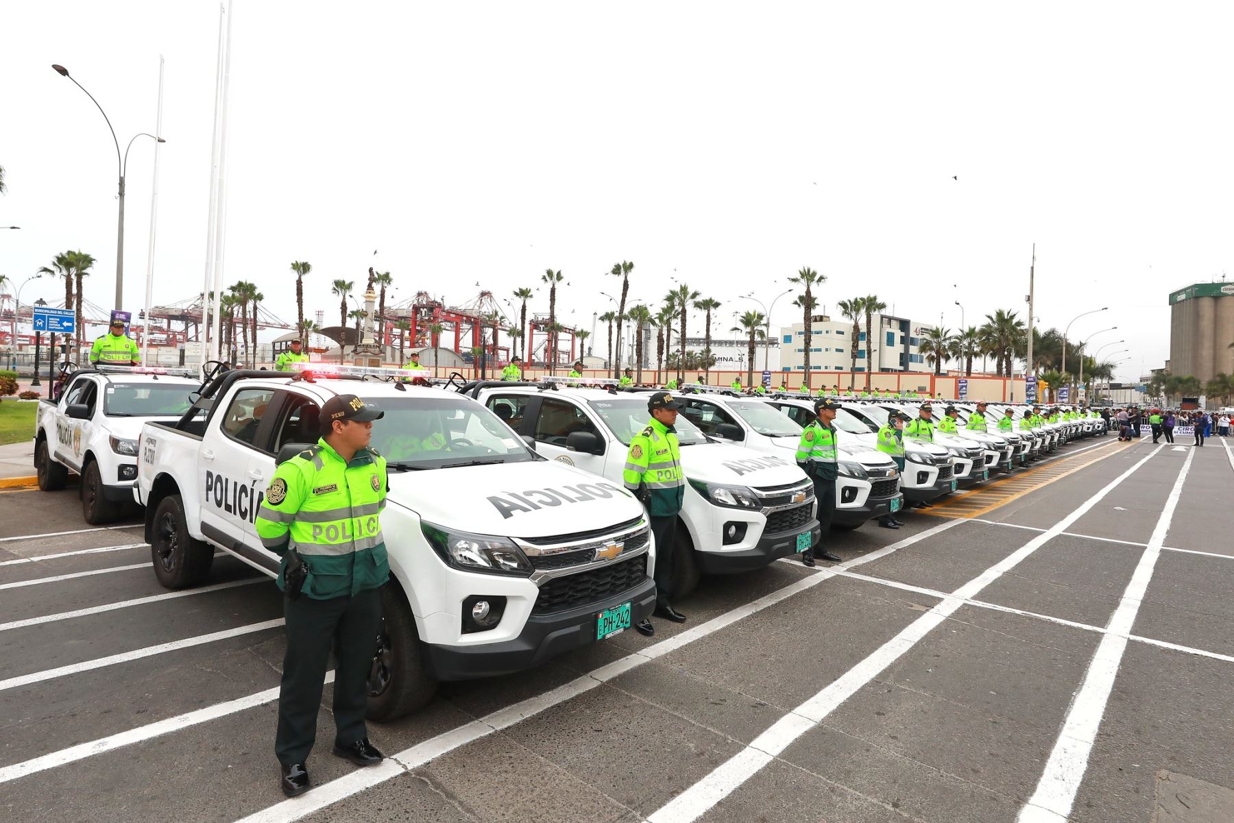 Gobierno Regional del Callao entrega 46 camionetas nuevas a la Policía Nacional para patrullar por las calles del puerto chalaco. Foto:ANDINA/Difusión