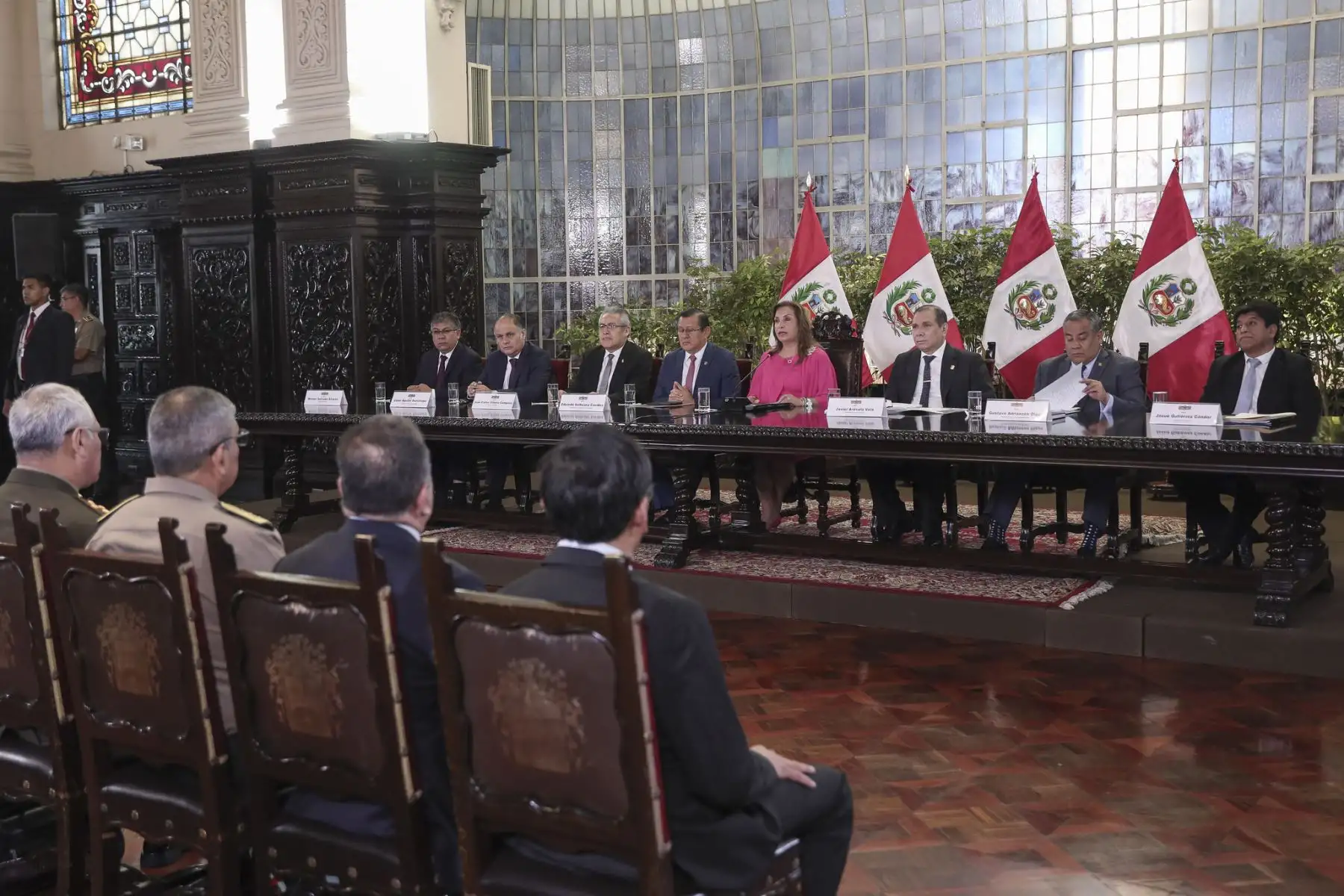 La Presidenta de la República, Dina Boluarte, lidera la sesión del Consejo de Estado, con la finalidad de coordinar medidas para intensificar la lucha contra la inseguridad ciudadana.
Foto: ANDINA/Prensa Presidencia