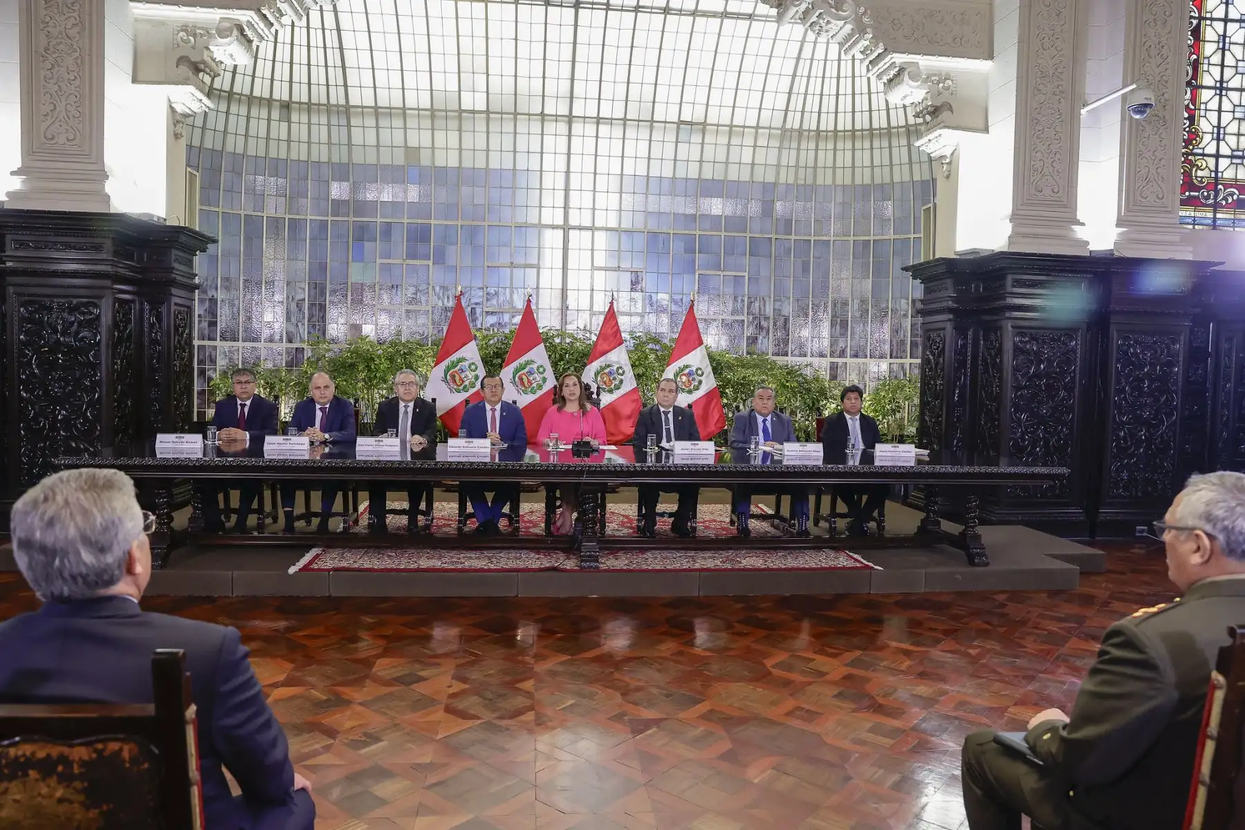 La Presidenta de la República, Dina Boluarte, lidera la sesión del Consejo de Estado, con la finalidad de coordinar medidas para intensificar la lucha contra la inseguridad ciudadana.
Foto: ANDINA/Prensa Presidencia