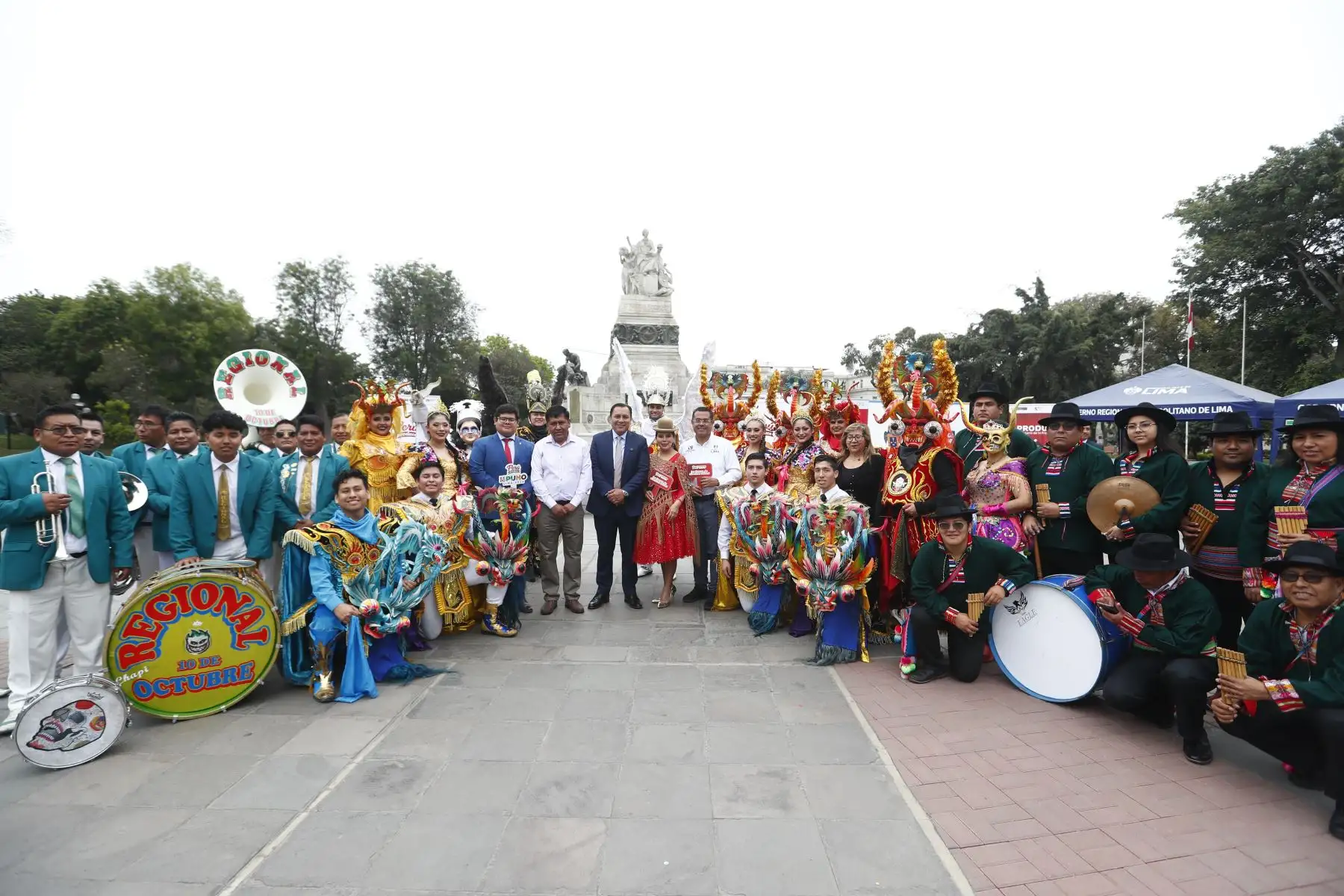 El ministro de la Producción, Sergio González, junto con el gobernador regional de Puno, Richard Hancco, participaron en el lanzamiento de la feria Expo Puno 2024, que se realizará en Lima del 5 al 8 de diciembre y que ayudará a promover proyectos innovadores y fortalecer la reactivación económica de la región. Foto: ANDINA/Daniel Bracamonte