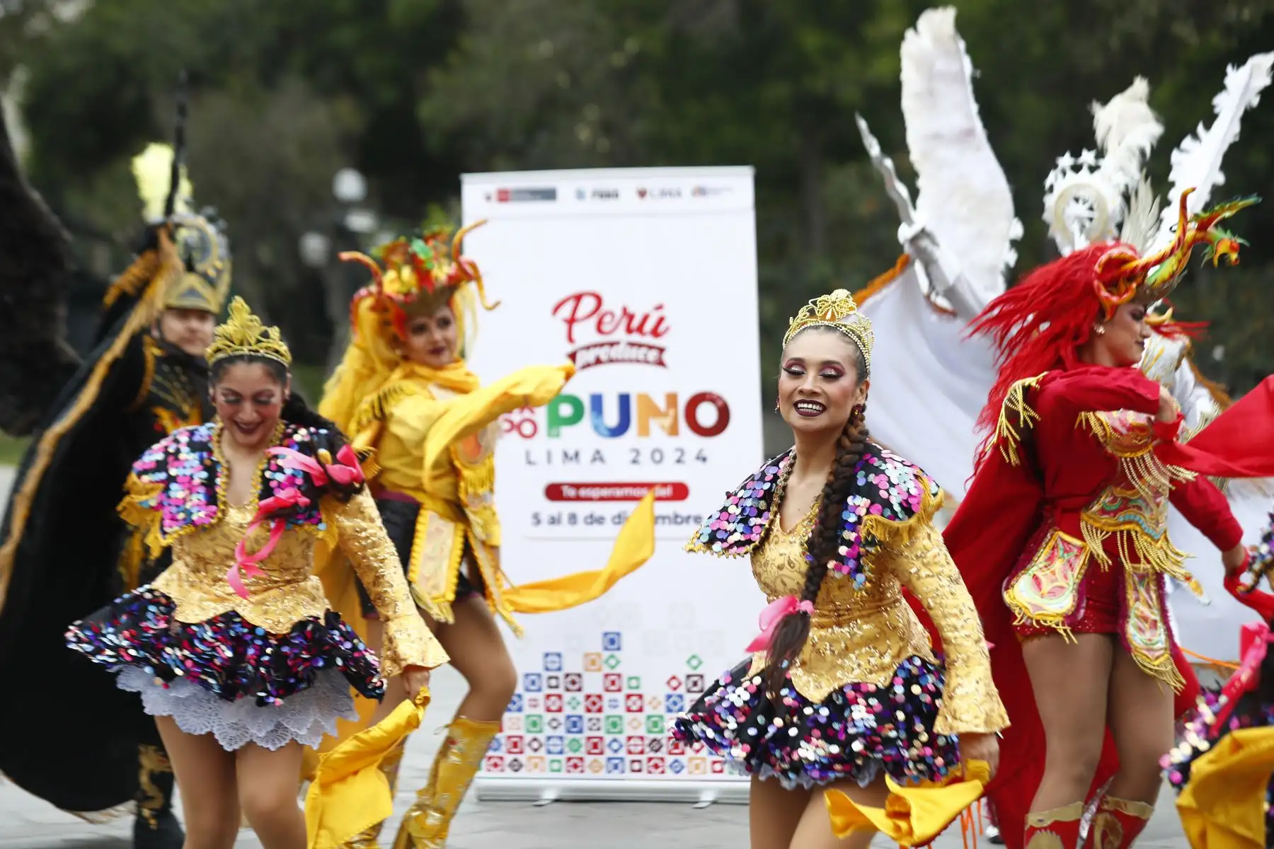 Desde el Parque de la Exposición en el Cercado de Lima se realizó el lanzamiento de la Expo Puno 2024, feria que se realizará en Lima del 5 al 8 de diciembre, y que ayudará a promover proyectos innovadores y fortalecer la reactivación económica de la región exponiendo sus mejores productos como café, artesanías, textiles, productos agrícolas y su folclore. Foto: ANDINA/Daniel Bracamonte