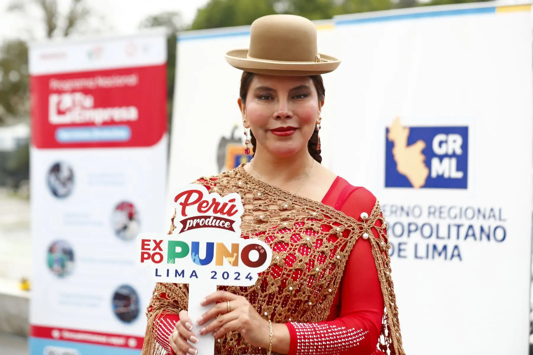 Desde el Parque de la Exposición en el Cercado de Lima se realizó el lanzamiento de la Expo Puno 2024, feria que se realizará en Lima del 5 al 8 de diciembre, y que ayudará a promover proyectos innovadores y fortalecer la reactivación económica de la región exponiendo sus mejores productos como café, artesanías, textiles, productos agrícolas y su folclore. Foto: ANDINA/Daniel Bracamonte