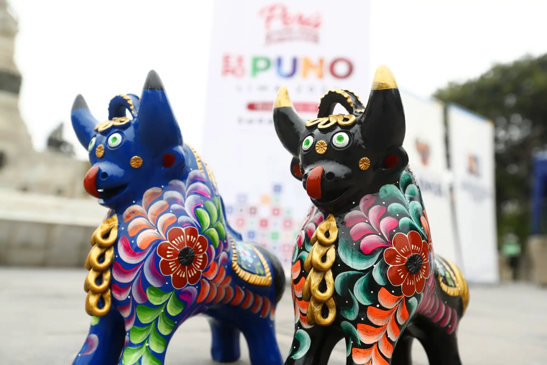 Desde el Parque de la Exposición en el Cercado de Lima se realizó el lanzamiento de la Expo Puno 2024, feria que se realizará en Lima del 5 al 8 de diciembre, y que ayudará a promover proyectos innovadores y fortalecer la reactivación económica de la región exponiendo sus mejores productos como café, artesanías, textiles, productos agrícolas y su folclore. Foto: ANDINA/Daniel Bracamonte