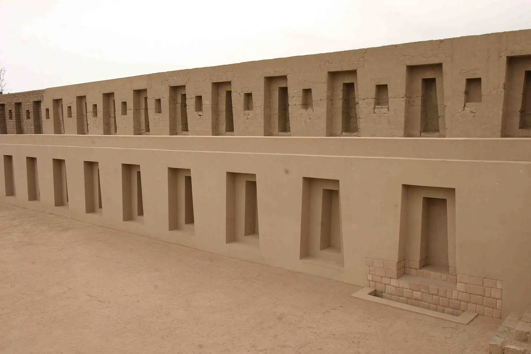 Lima - 30 noviembre 2006 / Santuario  Arqueológico de Pachacámac en el valle de Lurín. Diario Oficial El Peruano / Norman Córdova