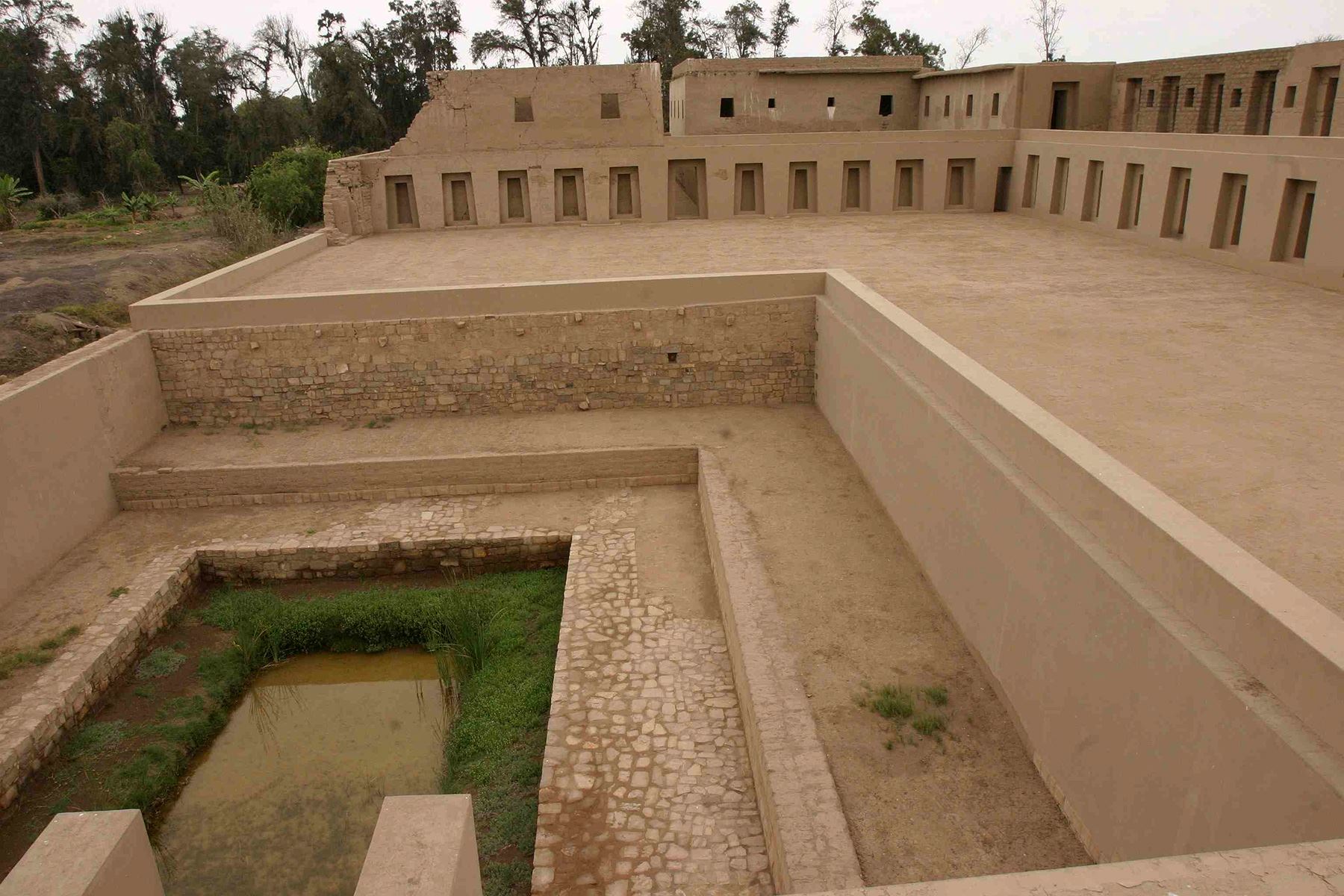 Lima - 30 noviembre 2006 / Santuario  Arqueológico de Pachacámac en el valle de Lurín. Diario Oficial El Peruano / Norman Córdova