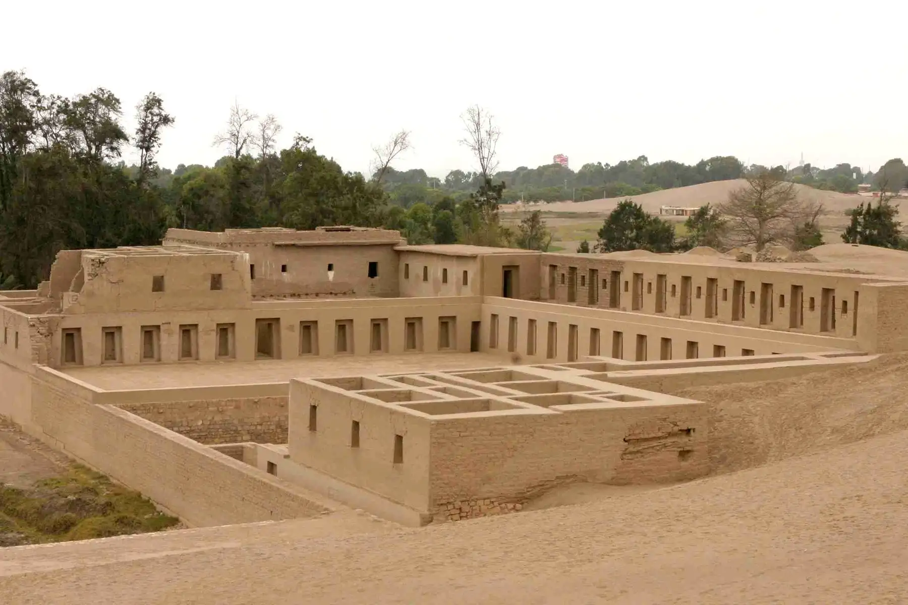 Lima - 30 noviembre 2006 / Santuario  Arqueológico de Pachacámac en el valle de Lurín. Diario Oficial El Peruano / Norman Córdova