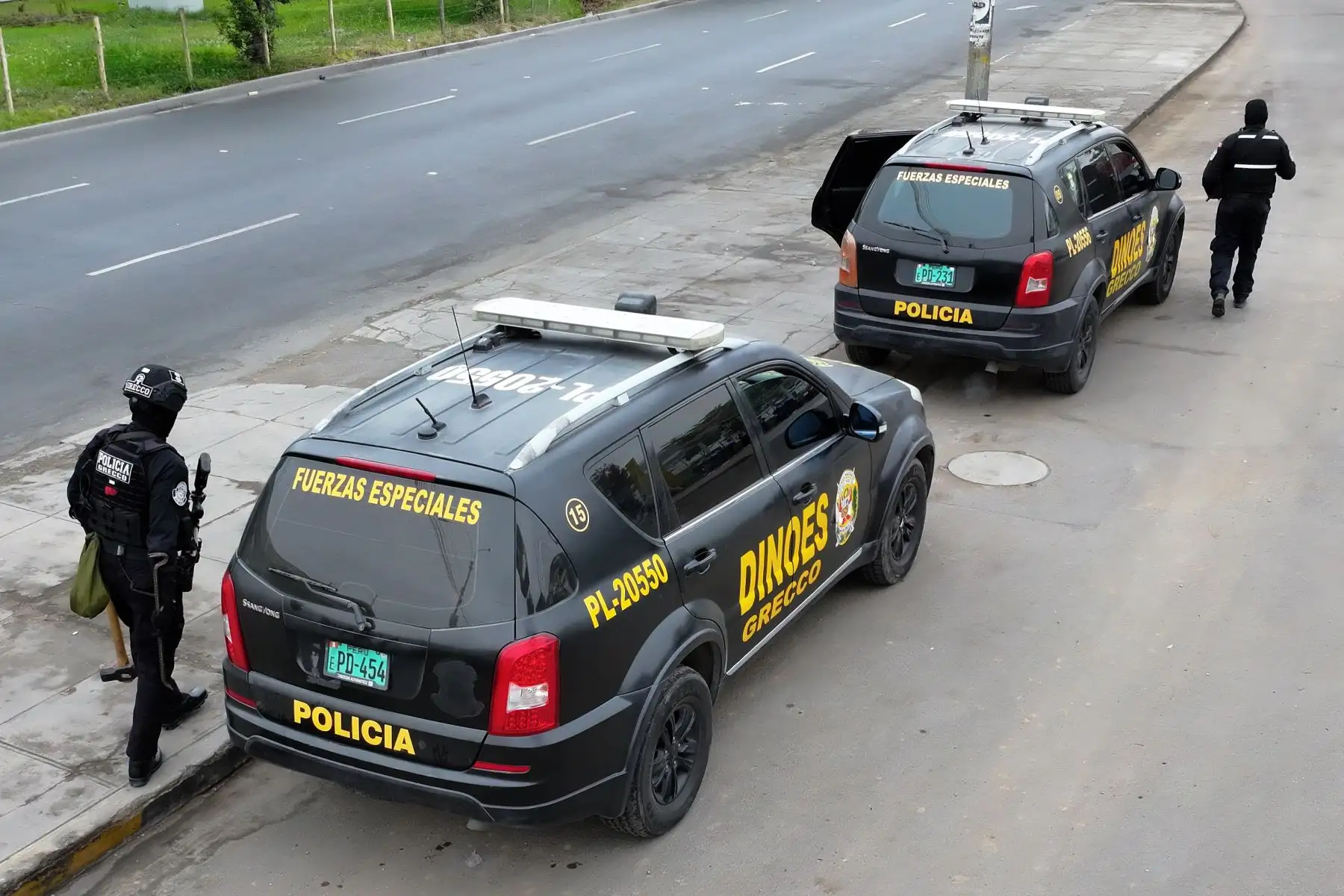 Personal de la Fiscalía y la Policía Nacional, allanan la sede de la Federación Peruana de Fútbol en San Luis.

Foto: ANDINA/Juan Carlos Guzmán Negrini