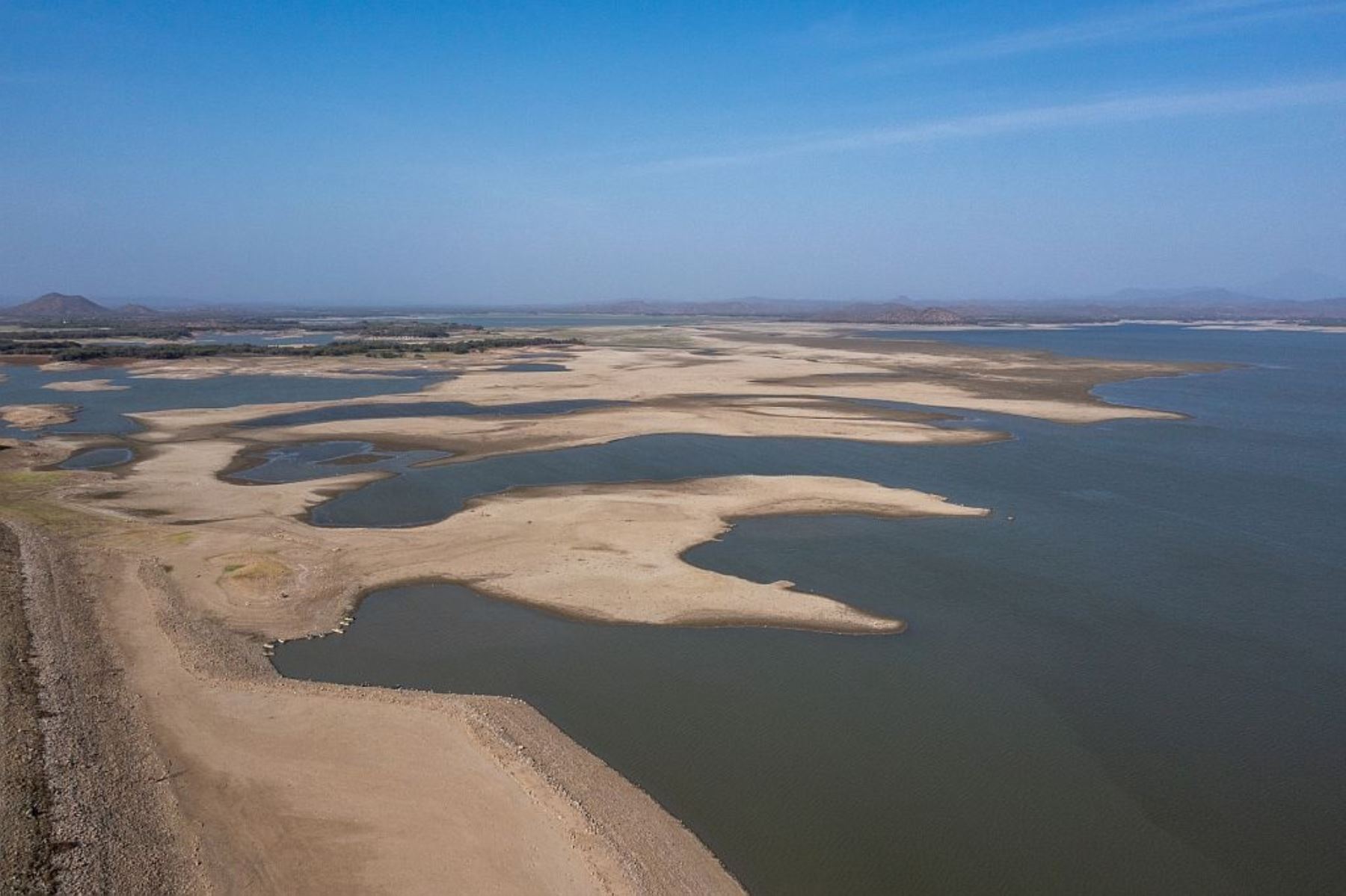 La Dirección Regional de Agricultura de Piura dispuso la apertura por cinco días del reservorio de Poechos para la atención de la demanda de agua de los agricultores de esa región. Foto: cortesía Miguel Contreras/ Fivescopes.