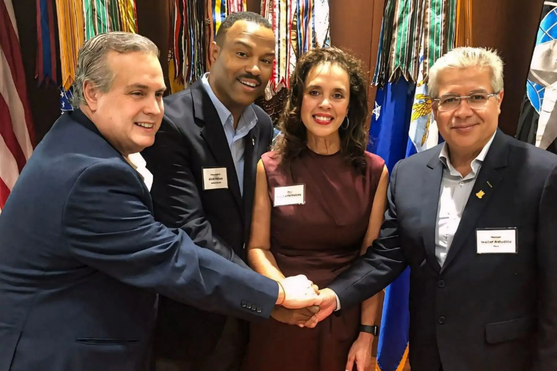 El ministro de Defensa y el embajador de Perú en Estados Unidos asistieron a la ceremonia. Foto: ANDINA/difusión.