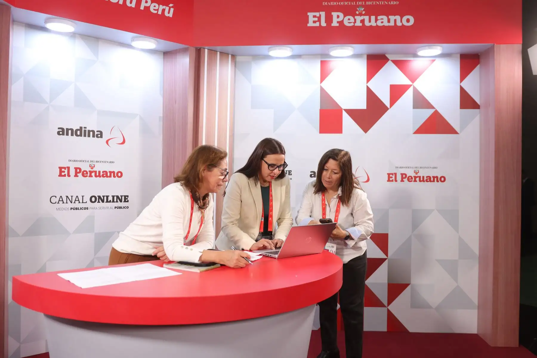 Hoy se dio inicio a las actividades del APEC 2024 en las sedes del Centro de Convenciones de Lima y en el Museo de la Nación.
Fotos: ANDINA / Lino Chipana.