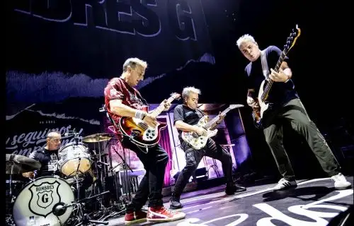 Vuelve al Perú la icónica banda española Hombres G.