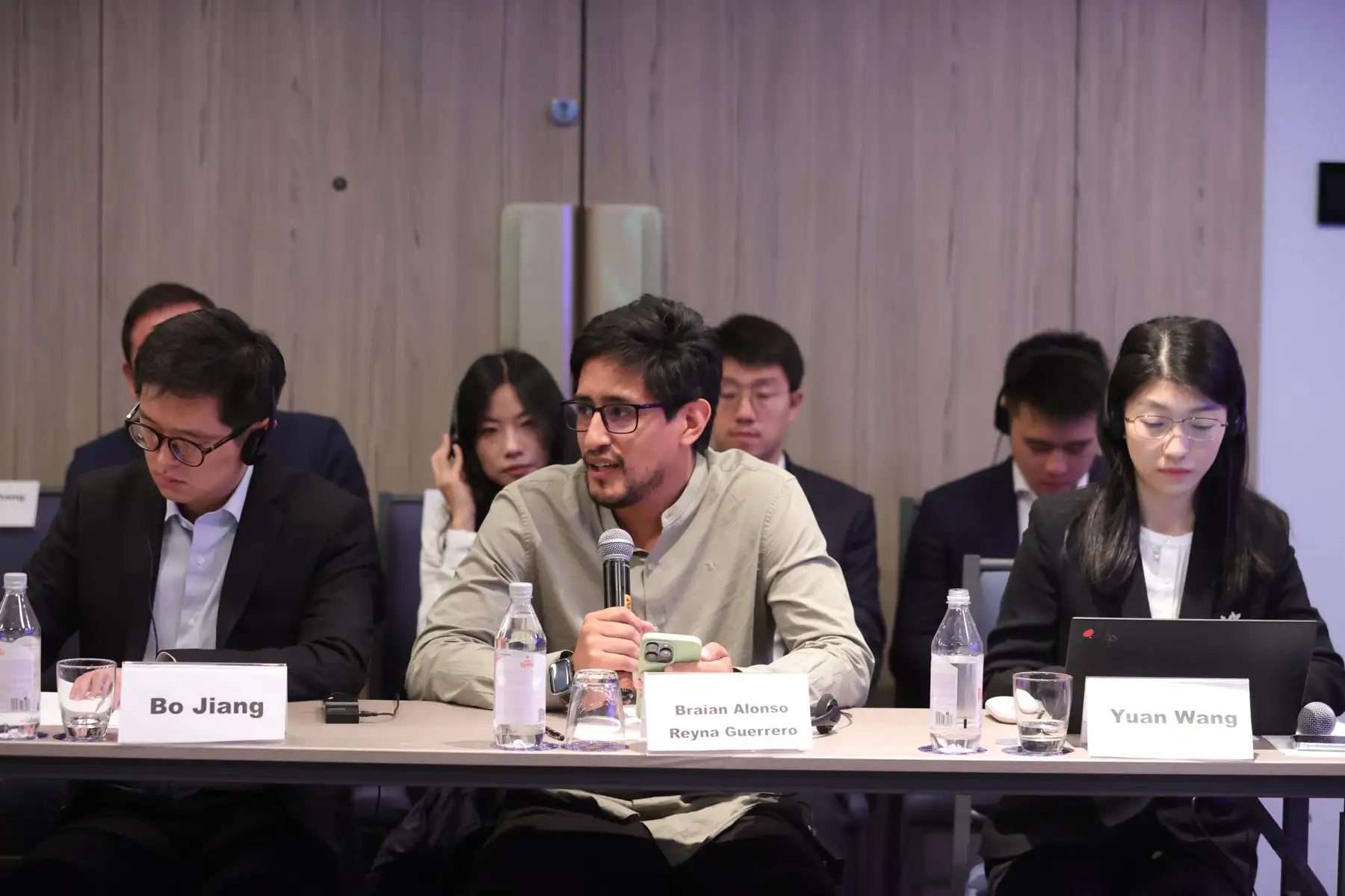 Periodistas de Editora Perú participan en el "Diálogo sobre la entrevista conjunta de la Cooperación de alta calidad de la Franja y la Ruta Diario del Pueblo y medios de comunicación peruanos". Foto: ANDINA/Melina Mejía