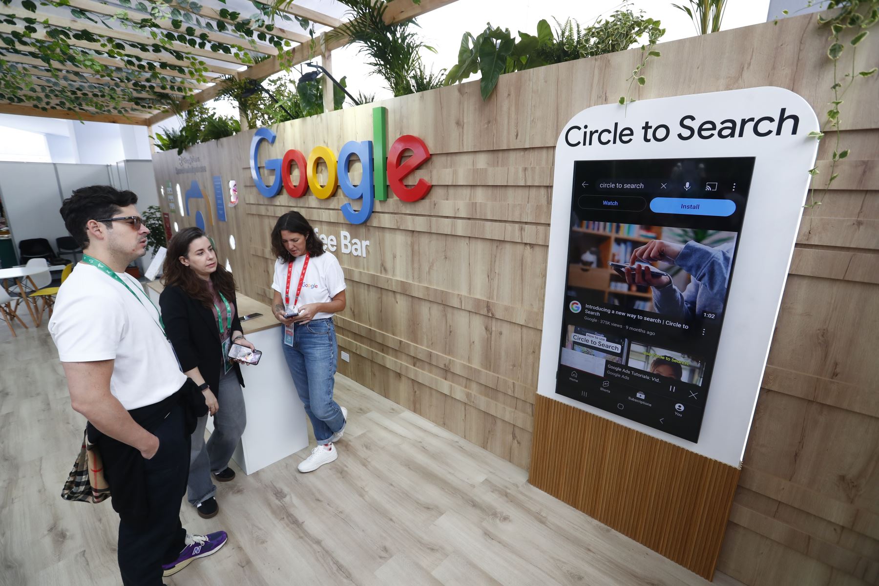 Google presenta las actualizaciones de Android con Circle to Search y Lens, así como las funciones avanzadas de inteligencia artificial con Gemini y NotebookLM. Foto: ANDINA/Daniel Bracamonte