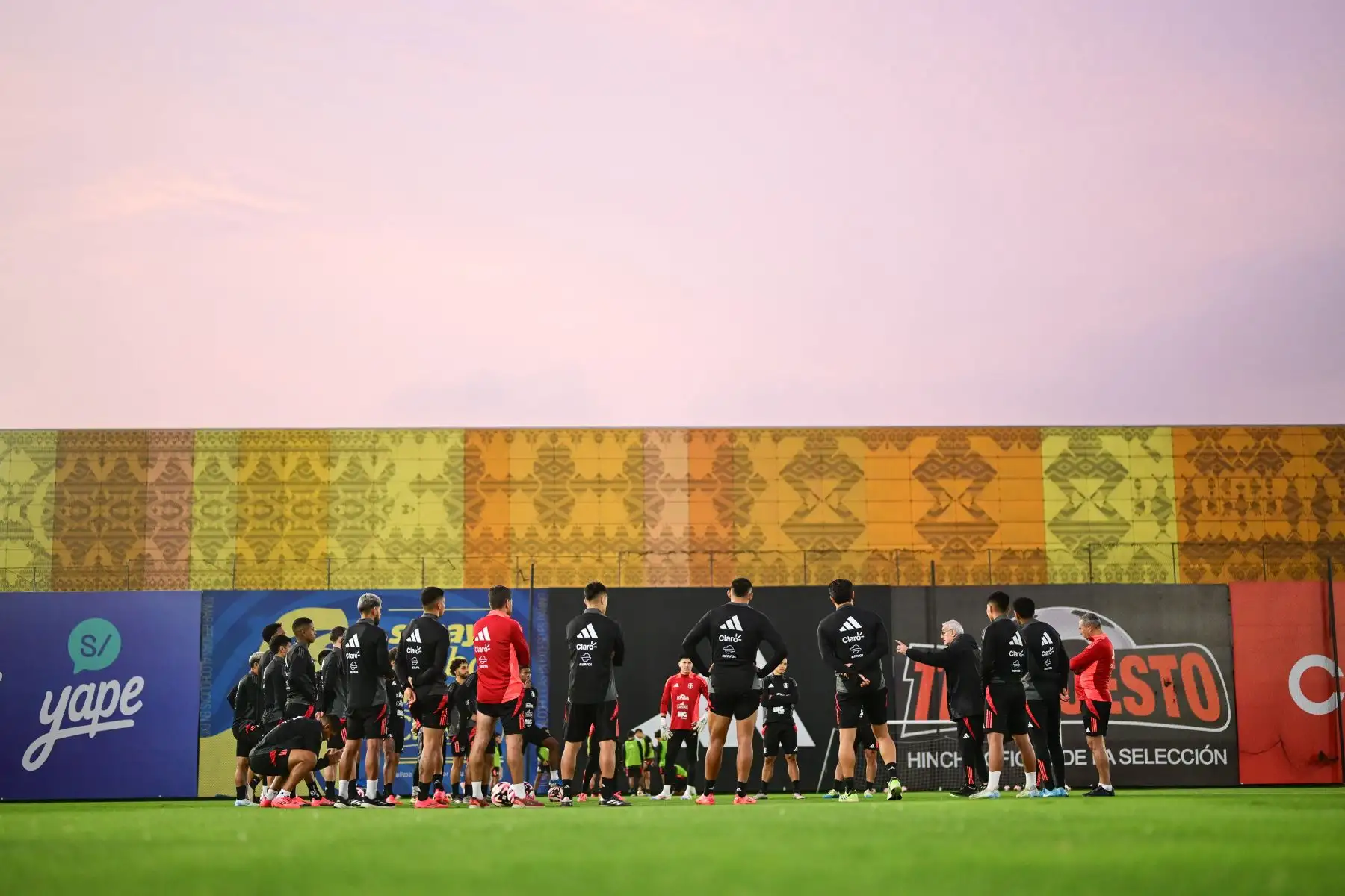 La Bicolor ocupa la casilla nueve, con 6 puntos, y 