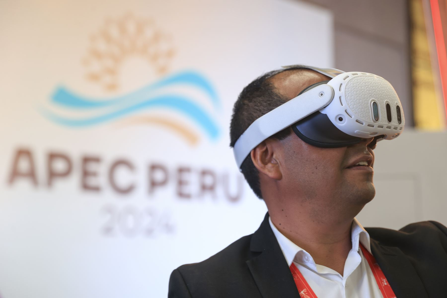 Culturas peruanas se muestran a través de la tecnología de realidad virtual en las instalaciones del APEC 2024. Foto: ANDINA/Jhonel Rodríguez Robles
