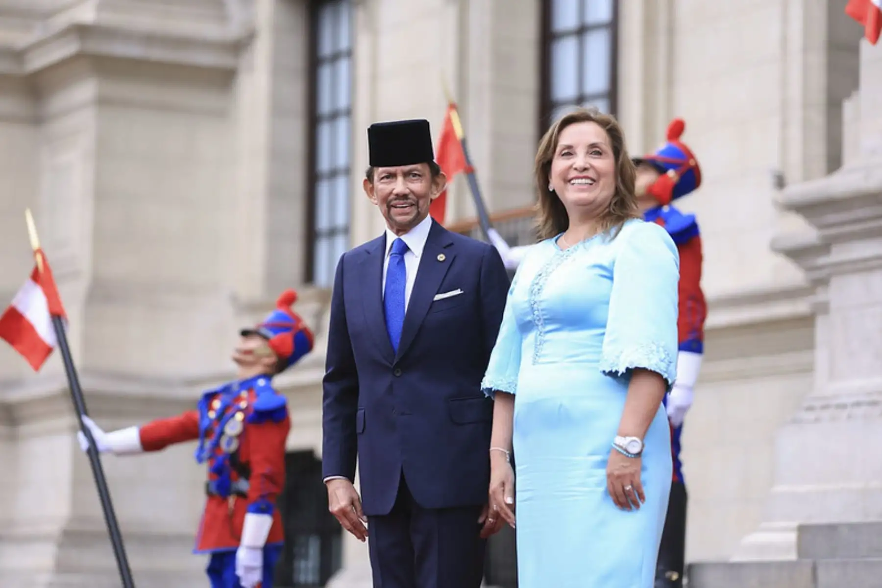 La presidenta de la república, Dina Boluarte, recibió al sultán de Brunéi Darussalam, su majestad Haji Hassanal Bolkiah, quien visita el Perú en visita de Estado. Foto: ANDINA/Prensa Presidencia