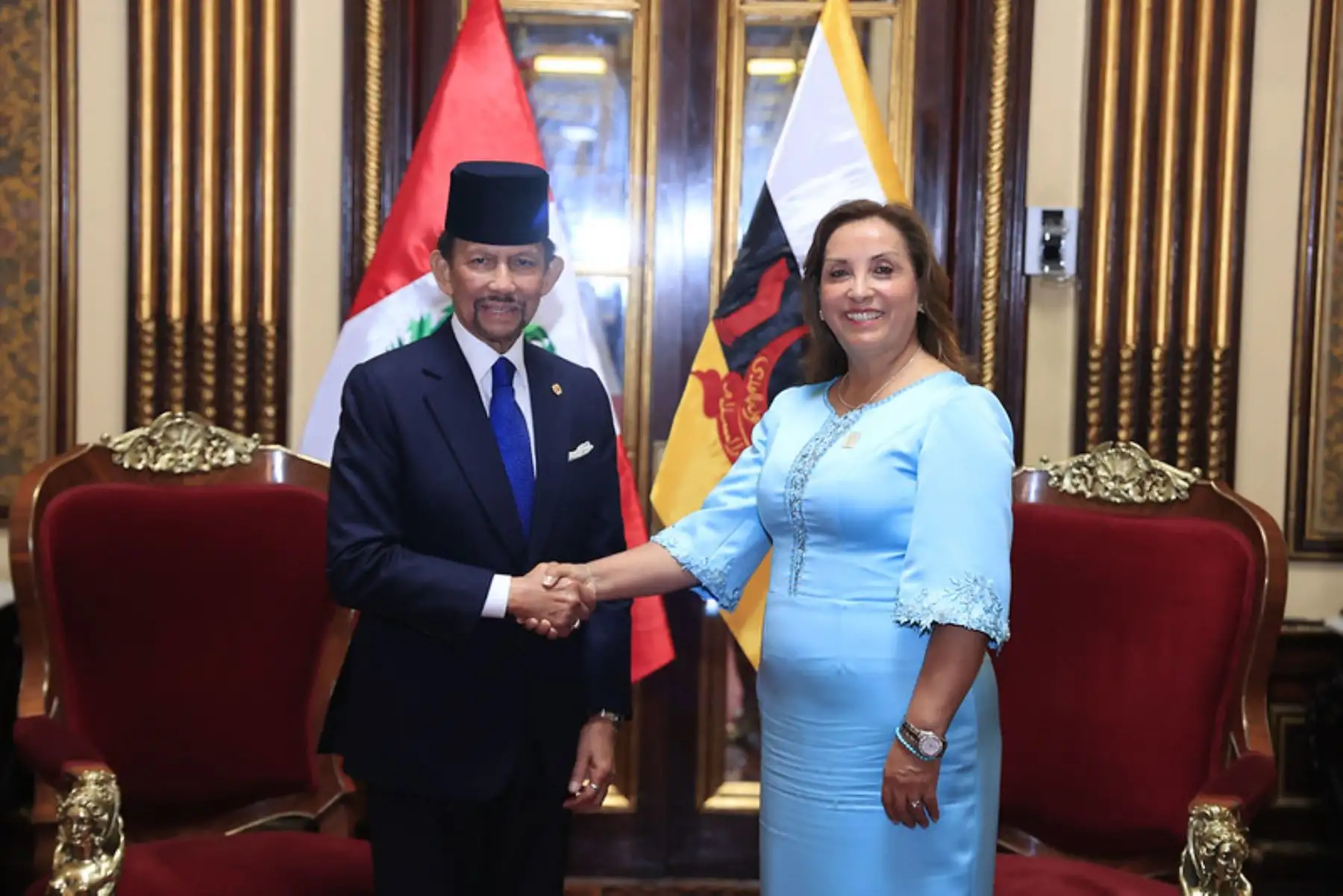 La presidenta de la república, Dina Boluarte, recibió al sultán de Brunéi Darussalam, su majestad Haji Hassanal Bolkiah, quien visita el Perú en visita de Estado. Foto: ANDINA/Prensa Presidencia