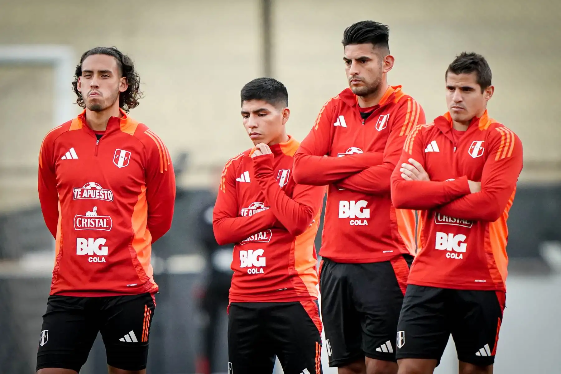 Las bajas del volante del Midtjylland danés Osorio y de Pulgar, que viene de ser campeón de la Copa Brasil con el Flamengo, además del lateral Morales de Universidad de Chile se producen en un momento delicado para La Roja que necesita sumar puntos. Foto: ANDINA/FPF
