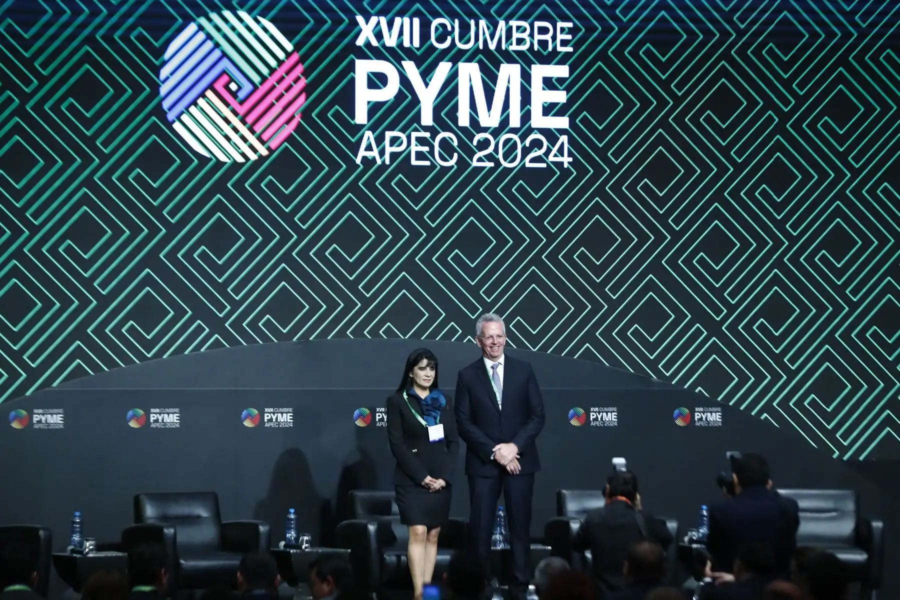 En el Westin Lima Hotel de San Isidro se realizó la XVII Cumbre Pyme APEC 2024, organizada por ComexPerú, a la que asistió la ministra de Comercio Exterior y Turismo, Desilú León, el ministro de la Producción, Sergio González, y el presidente de ComexPerú, Alonso Rey, entre otros invitados. Foto: ANDINA/Daniel Bracamonte