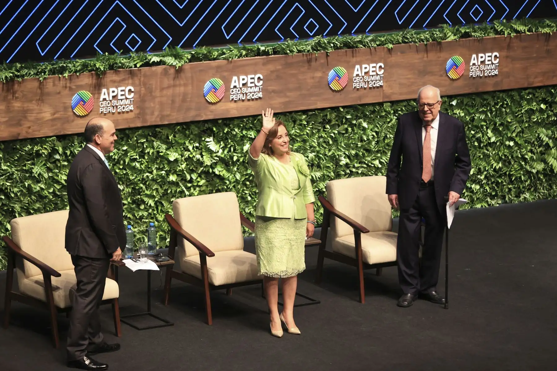 La presidenta Dina Boluarte participó en la ceremonia de apertura del APEC CEO Summit 2024. Foto: ANDINA/Jhonel Rodríguez Robles