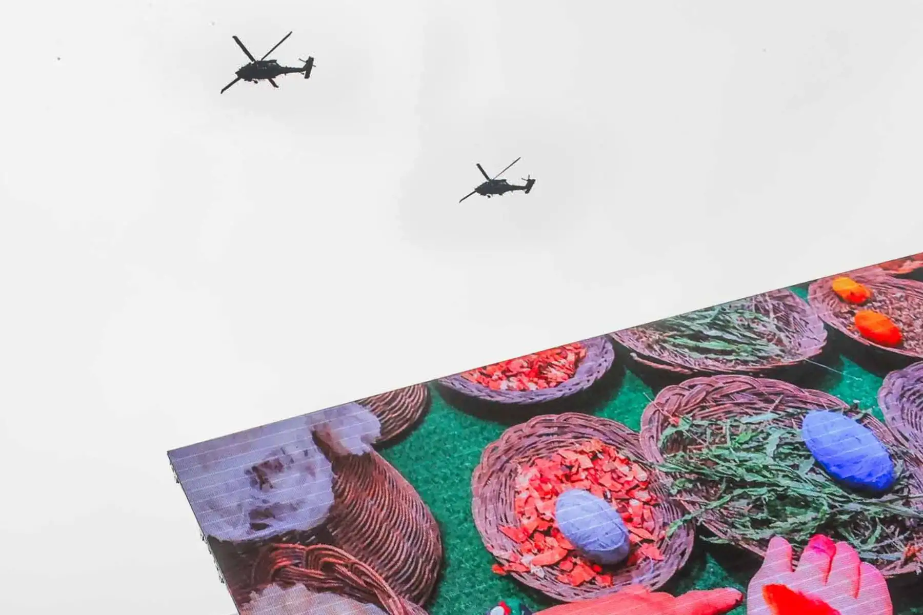 Medidas de seguridad en el Centro Internacional de Prensa APEC para garantizar la seguridad de los líderes y delegados participantes. Foto: ANDINA/Carlos Lezama Villantoy