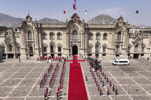 Presidenta Dina Boluarte recibe al presidente de la República de Indonesia, Prabowo Subianto en Palacio de Gobierno