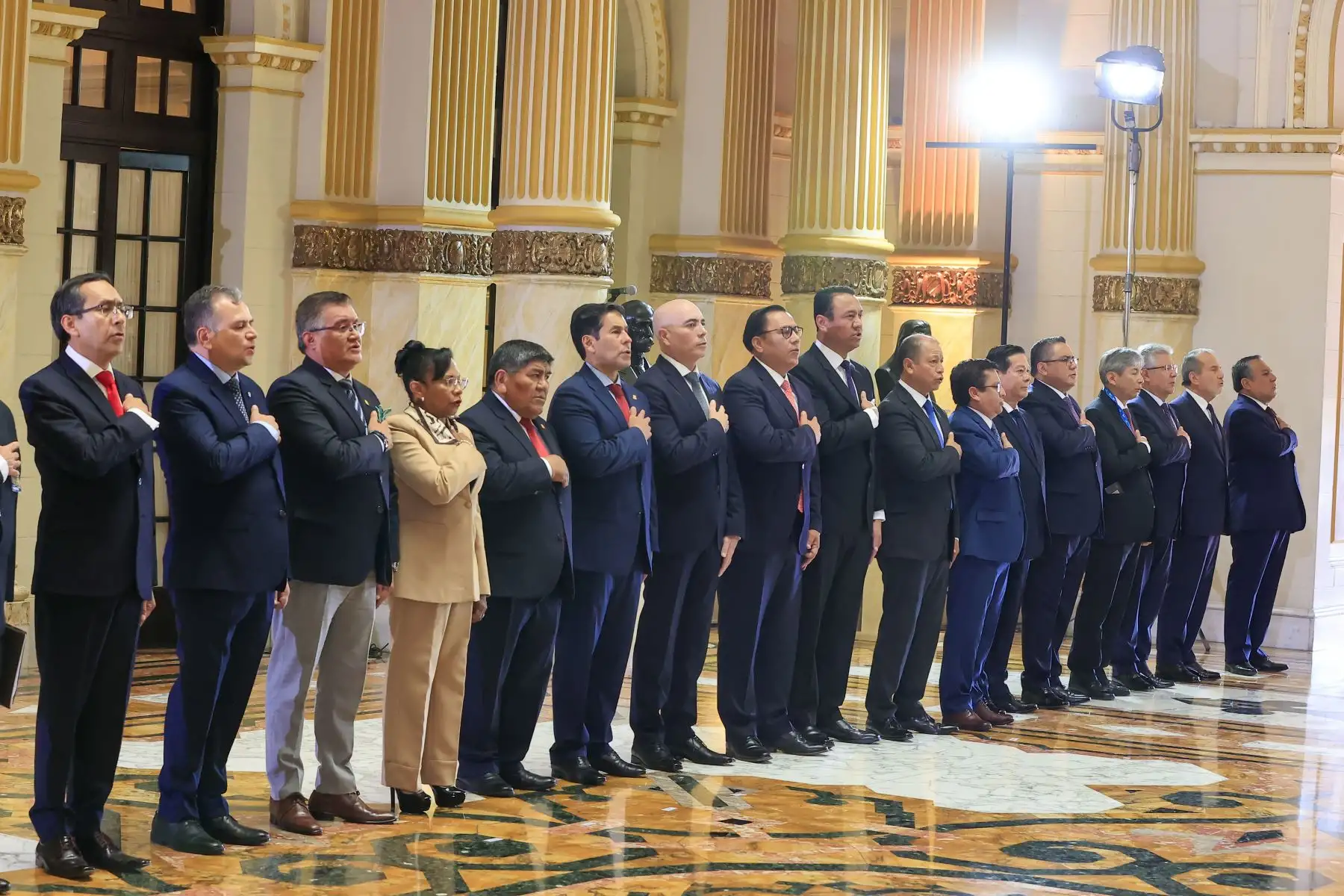 La presidenta de la república, Dina Ercilia Boluarte Zegarra, recibe al presidente de la República de Indonesia, Prabowo Subianto, quien también participará en la Semana de Líderes Económicos de APEC Perú 2024. Foto: ANDINA/Prensa Presidencia