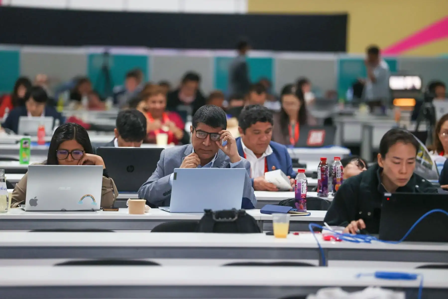 Prensa nacional e internacional realizan una cobertura extraordinaria en el marco de APEC 2024.

Foto: ANDINA/Juan Carlos Guzmán Negrini