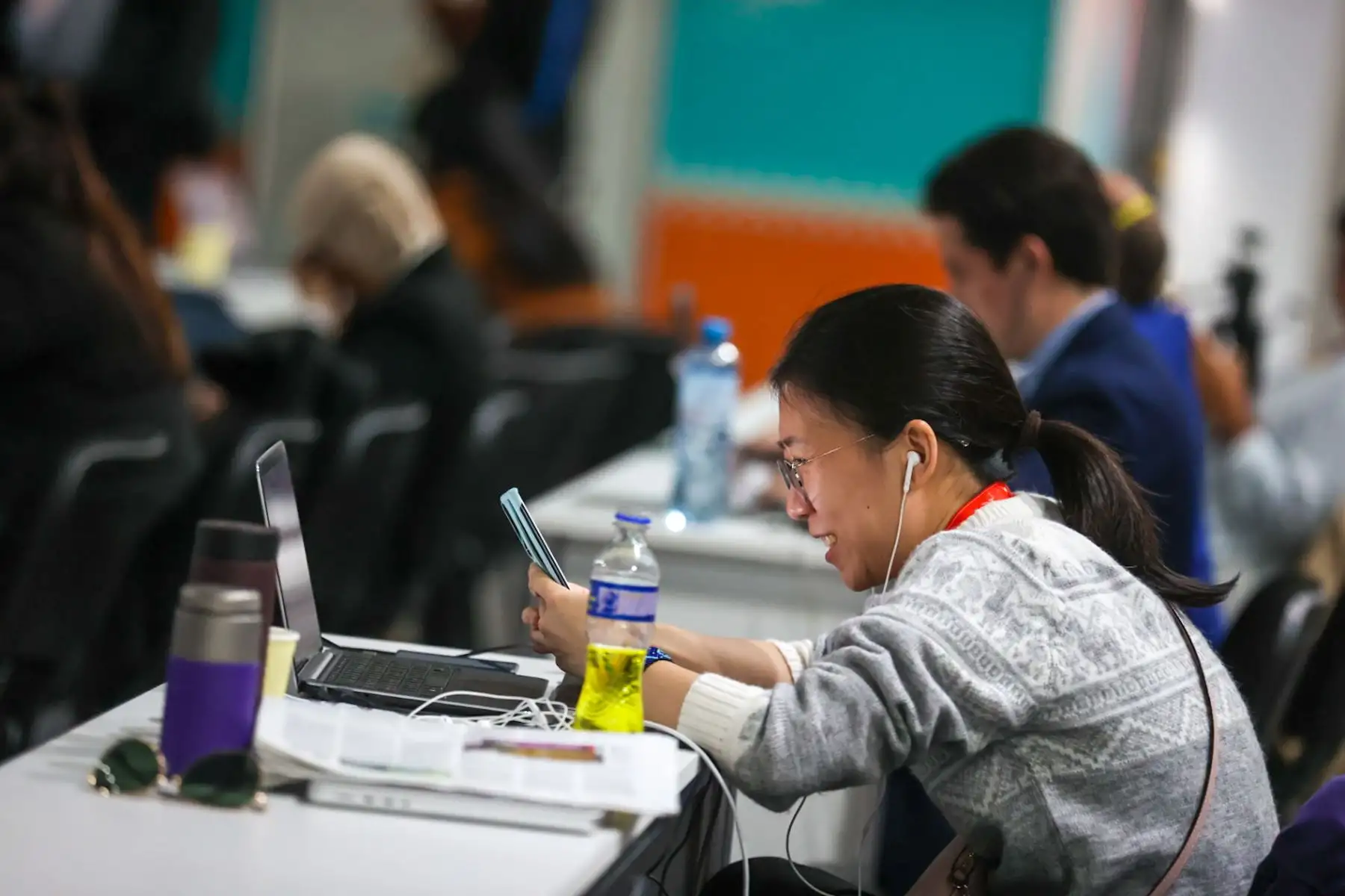 Prensa nacional e internacional realizan una cobertura extraordinaria en el marco de APEC 2024.

Foto: ANDINA/Juan Carlos Guzmán Negrini