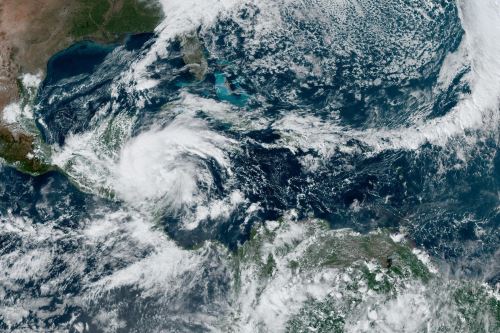 Tormenta tropical Sara amenaza a Honduras con inundaciones repentinas y deslizamientos de tierra "potencialmente catastróficos". Foto: ANDINA