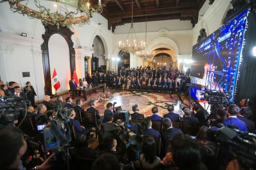 Jefa de Estado y presidente Xi Jinping participan de inauguración de puerto de Chancay