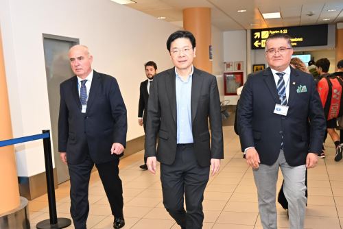 Lawrence Wong, primer ministro de Singapur, junto al ministro del Ambiente, Juan Carlos Castro. ANDINA/Difusión