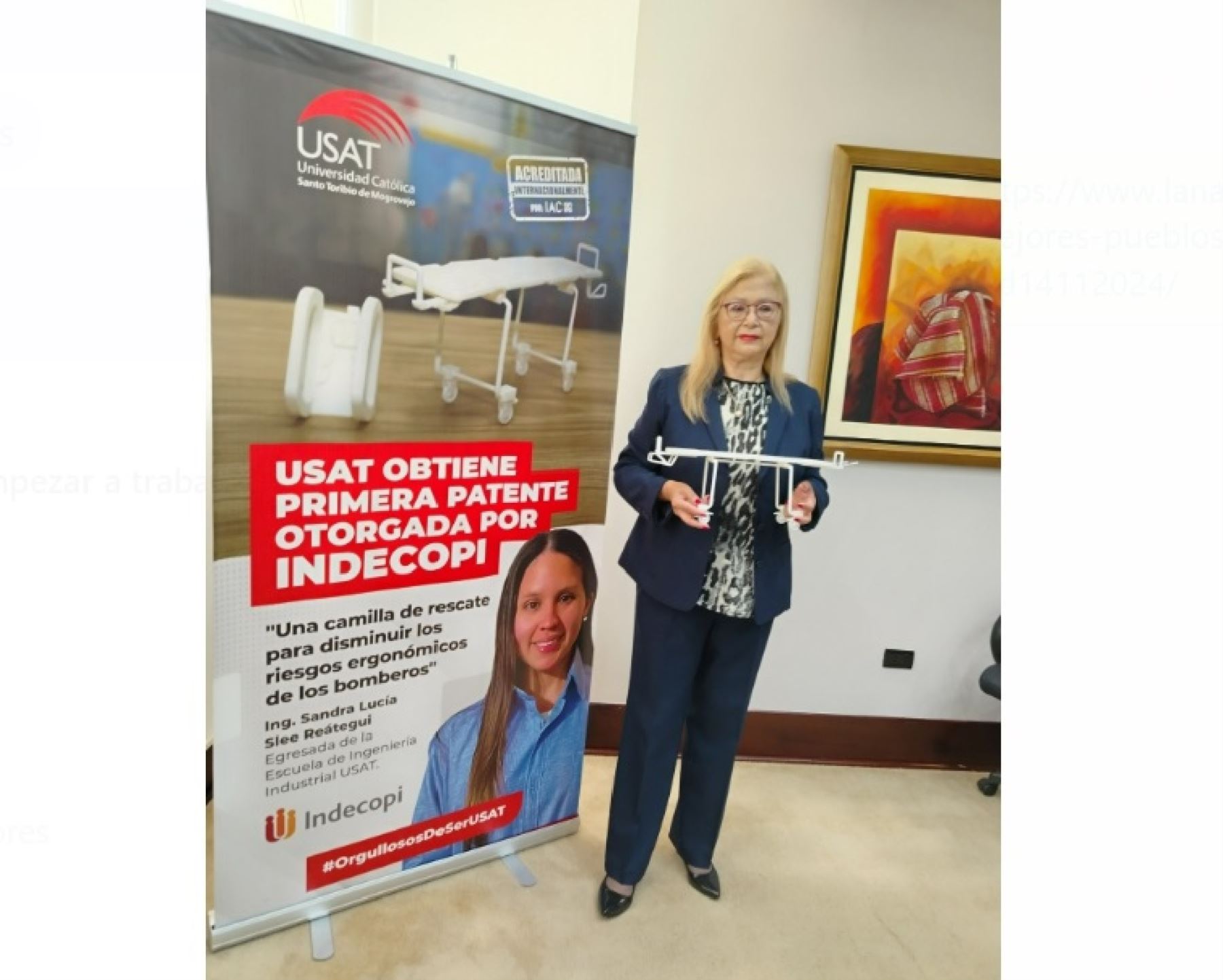 Universidad Católica Santo Toribio de Mogrovejo (USAT) de Chiclayo diseñó una innovadora camilla de rescate que reduce los riesgos ergonómicos para los bomberos. ANDINA/Difusión