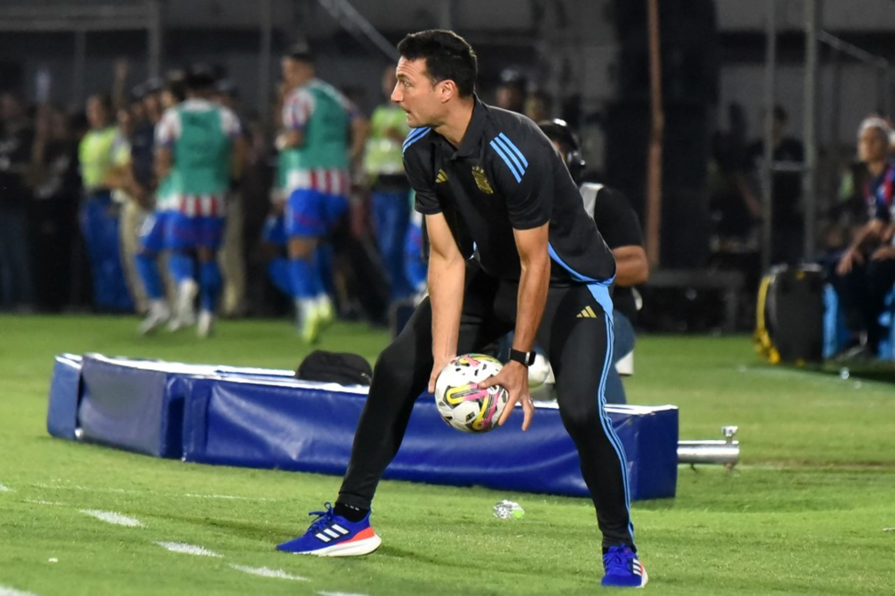 Lionel Scaloni se muestra cauto al referirse a la selección peruana, su próximo rival