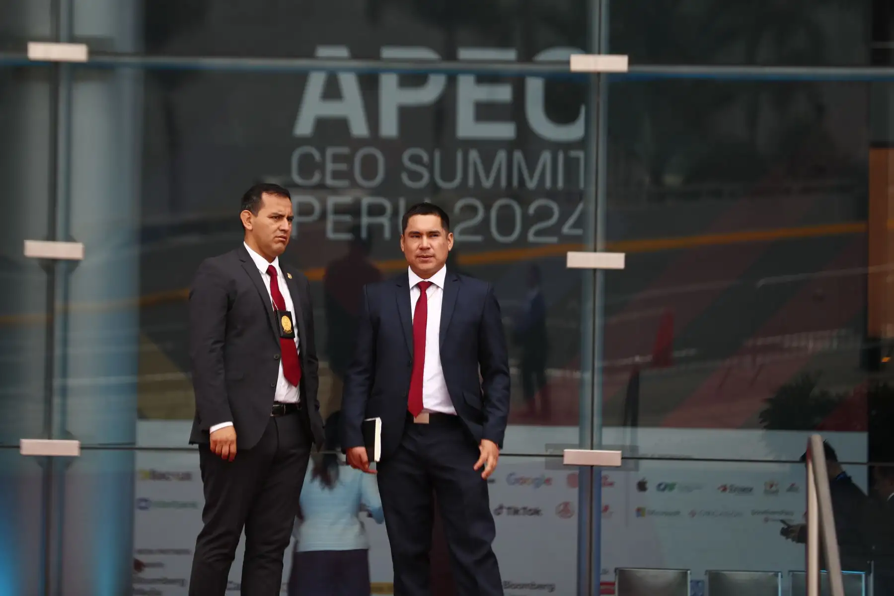 Se refuerzan las medidas de seguridad por parte de las Fuerzas Armadas y la Policía Nacional en las inmediaciones del Centro de Convenciones de Lima y el Gran Teatro Nacional ante las reuniones de jefes de Estado durante la realización del Foro de Cooperación Económica Asia-Pacífico APEC Perú 2024 en la ciudad de Lima. Foto: ANDINA/Daniel Bracamonte
