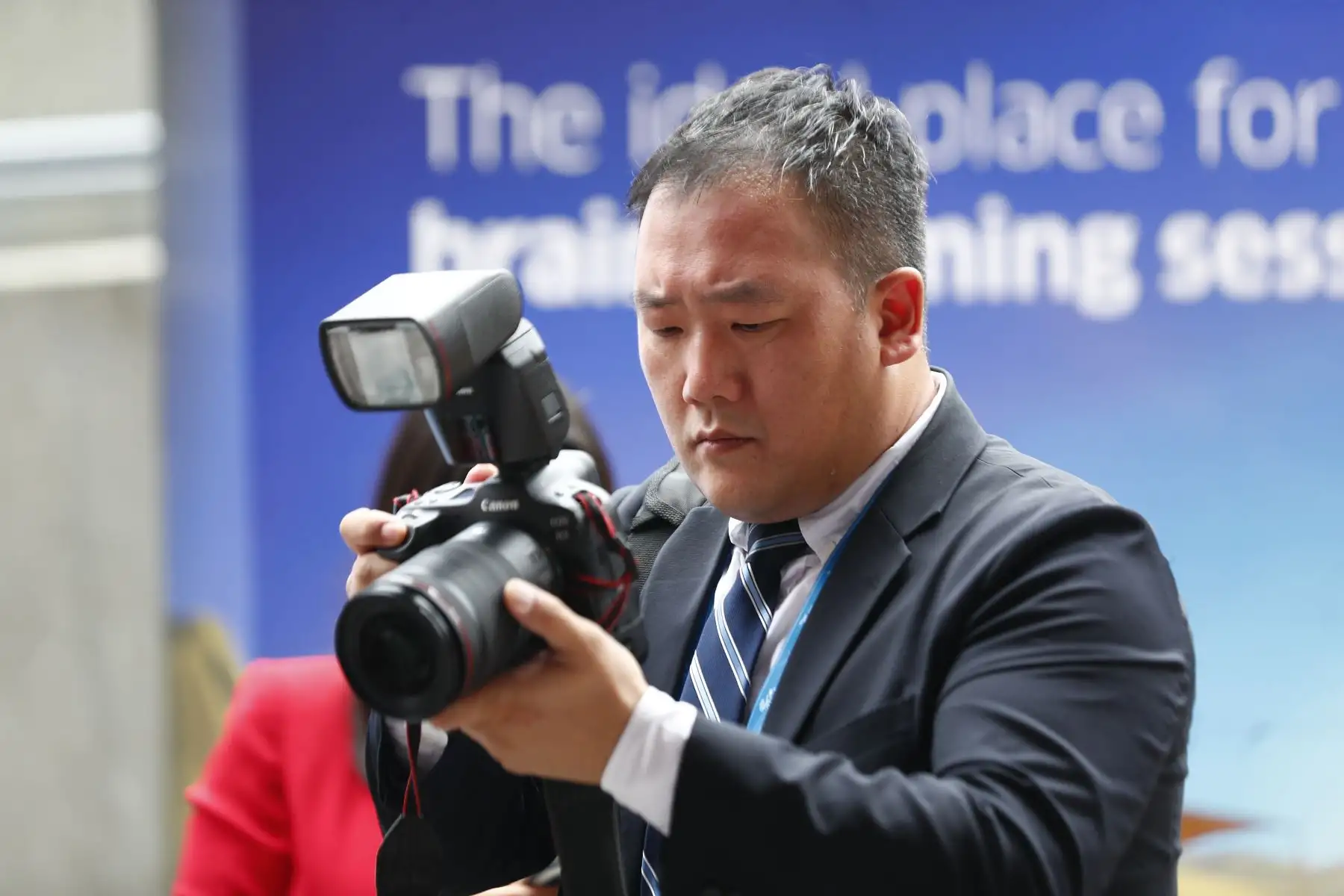 Periodistas de Corea del Sur visitaron la zona de Promperú, en el Centro Internacional de Prensa ubicado en el Ministerio de Cultura, en el marco de las reuniones de jefes de Estado del Foro de Cooperación Económica Asia-Pacífico APEC Perú 2024 que se realizan en Lima hasta el 16 de noviembre. Foto: ANDINA/Daniel Bracamonte