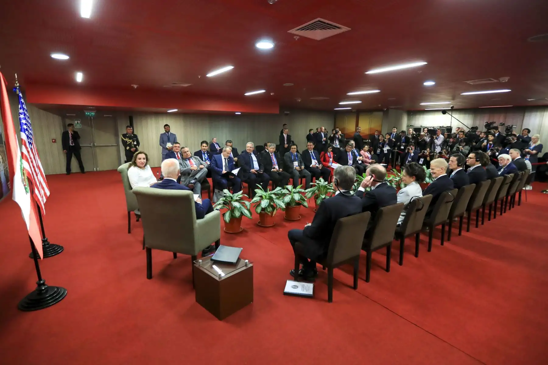 Presidenta Dina Boluarte se reúne con el mandatario de Estados Unidos, Joe Biden. Foto: ANDINA/Prensa Presidencia