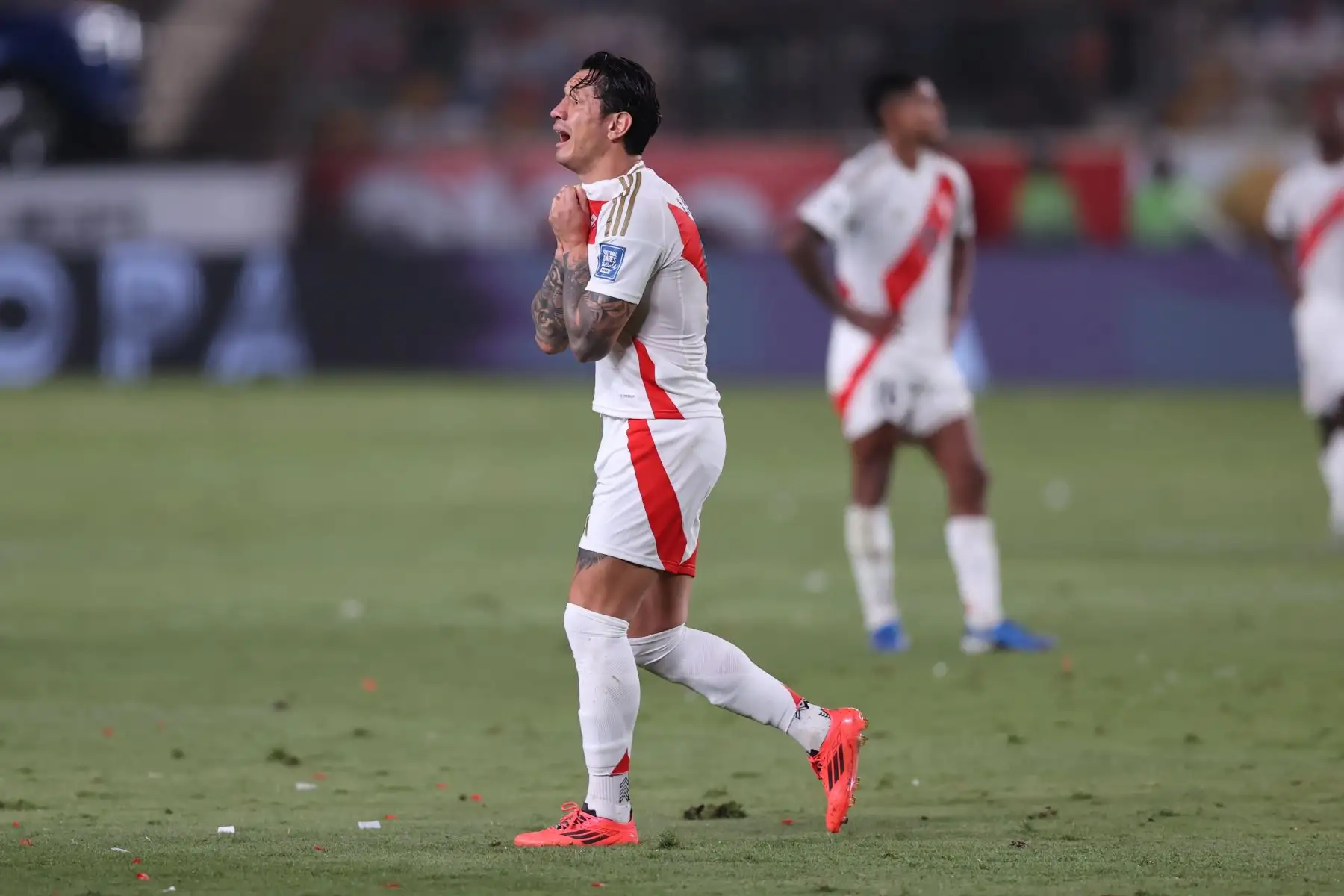 Las selecciones de Perú y Chile se enfrentan por las Eliminatorias Sudamericanas rumbo a la Copa del Mundo 2026 en el estadio Monumental de Ate. Foto: ANDINA/ Carlos Lezama Villantoy