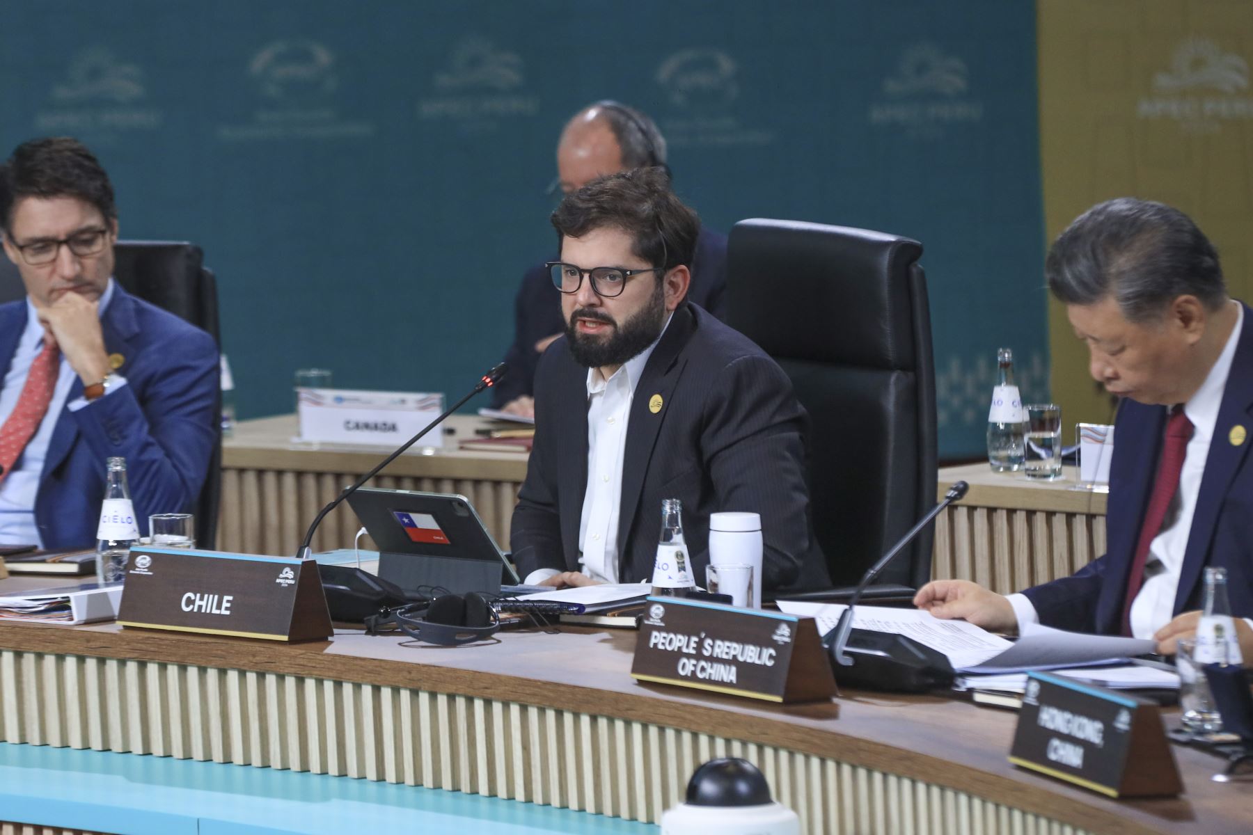 Como parte del programa del último día de actividades oficiales, se inicia el Retiro de Líderes Económicos presidido por la líder de la economía peruana, Dina Ercilia Boluarte Zegarra, evento previo a la ceremonia de traspaso de la presidencia APEC. Foto: ANDINA/ Prensa Presidencia