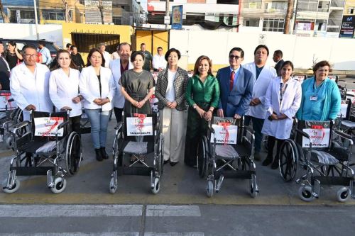 Las sillas de ruedas beneficiarán a diversos departamentos del hospital Cayetano Heredia. Foto: Minsa