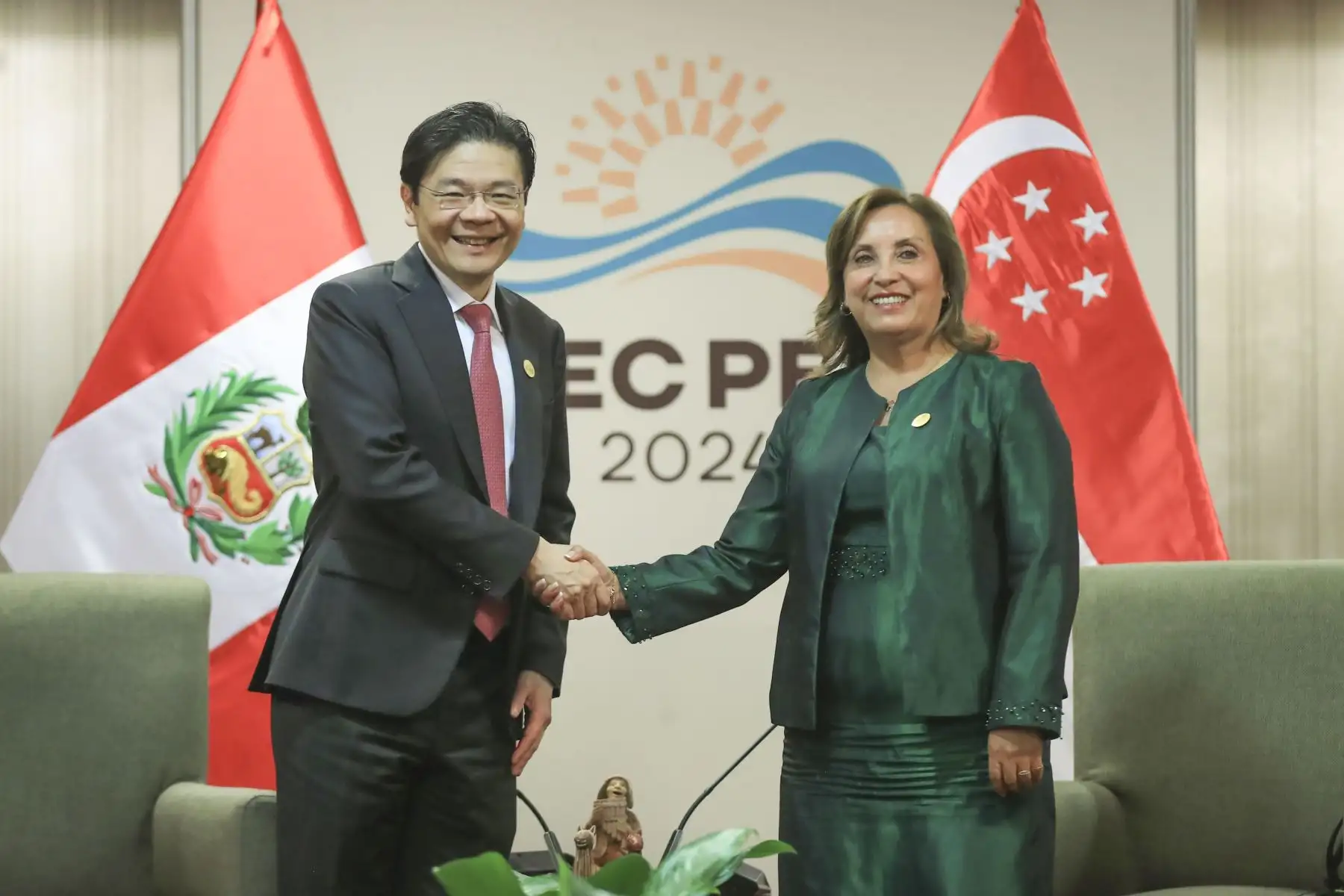 Encuentro bilateral con el Primer Ministro de Singapur, Lawrence Wong, en el marco de la Cumbre de Líderes APEC PERÚ 2024. Foto: ANDINA/Prensa Presidencia